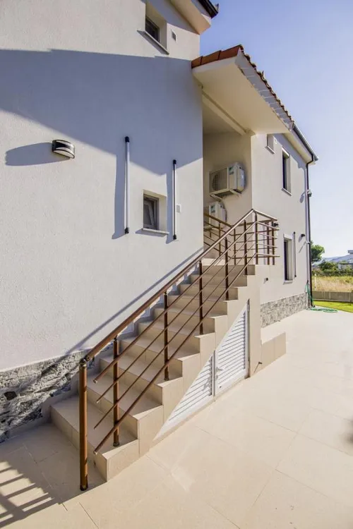 8 Bedrooms Villa in SERRES