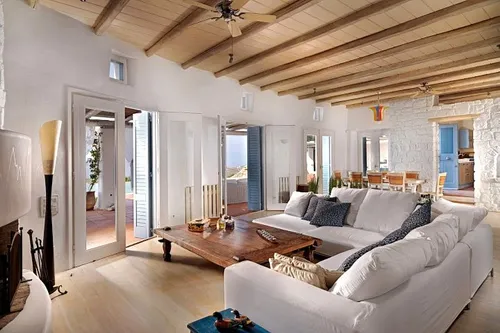 6 Bedrooms Villa in AGIOS LAZAROS