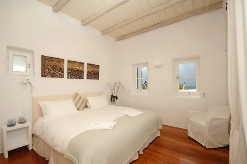 6 Bedrooms Villa in AGIOS LAZAROS