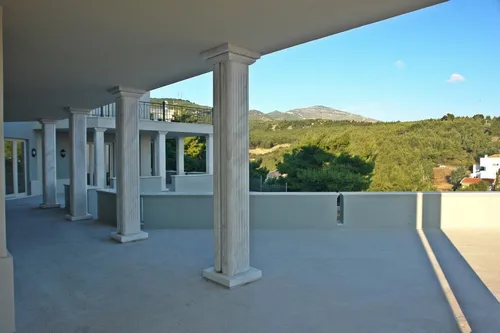  Villa in POLITIA