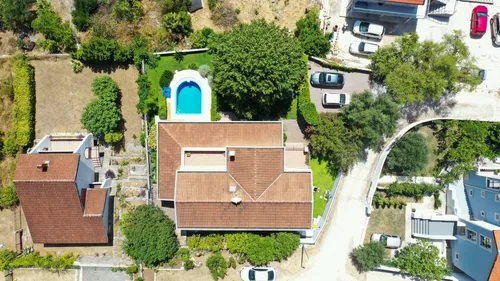 4 Bedrooms Family Home in Kotor