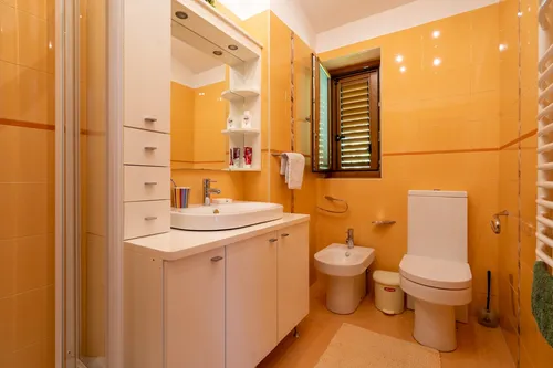 4 Bedrooms Family Home in Kotor