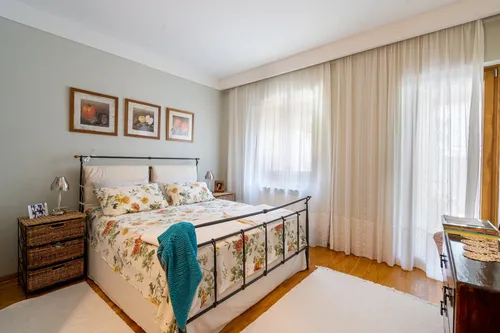 4 Bedrooms Family Home in Kotor