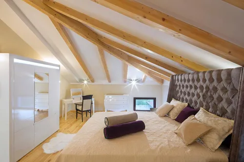 4 Bedrooms Villa in Kotor