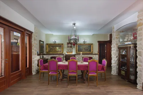 4 Bedrooms Villa in Kotor