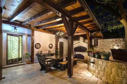 4 Bedrooms Villa in Kotor