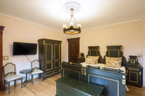 4 Bedrooms Villa in Kotor