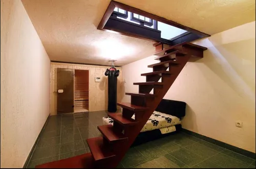 4 Bedrooms Villa in Kotor