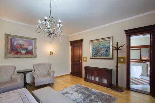 4 Bedrooms Villa in Kotor