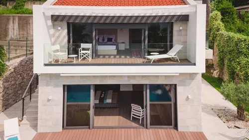 3 Bedrooms Villa in Kotor