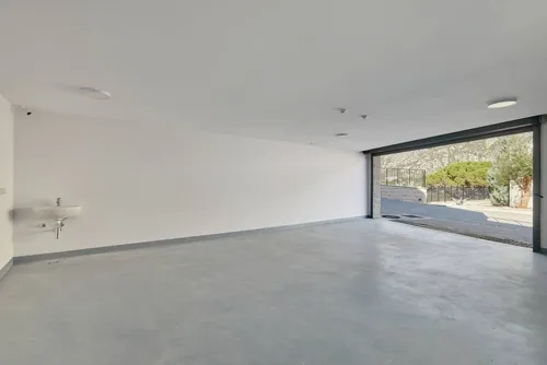 4 Bedrooms Villa in Kotor