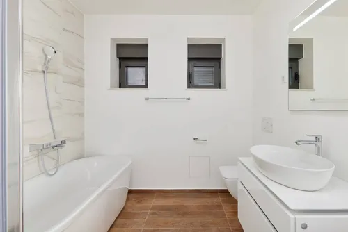 4 Bedrooms Villa in Kotor