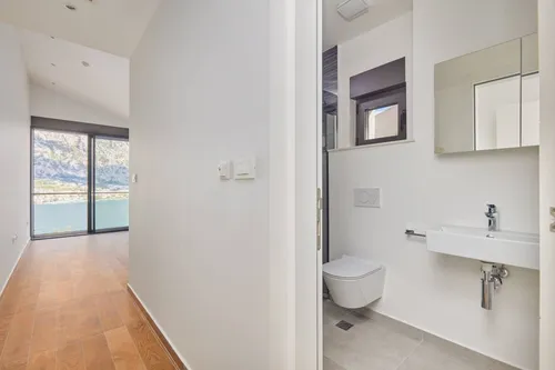 4 Bedrooms Villa in Kotor