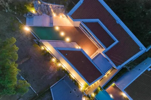 5 Bedrooms Villa in Kotor