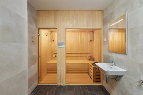 5 Bedrooms Villa in Kotor