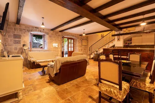 3 Bedrooms House in Dobrota