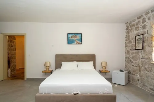 3 Bedrooms House in Dobrota