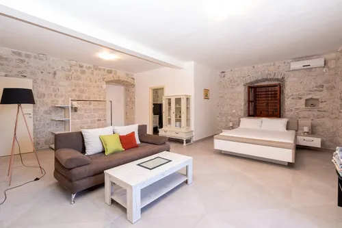 3 Bedrooms House in Dobrota