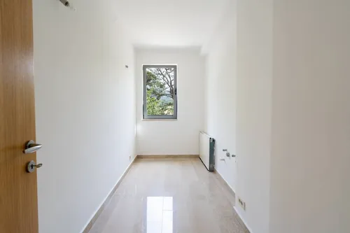 6 Bedrooms House in Kotor