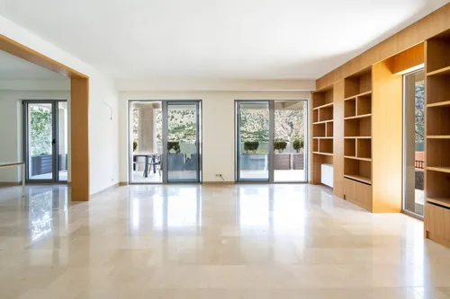 6 Bedrooms House in Kotor