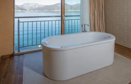 4 Bedrooms Property in Krasici