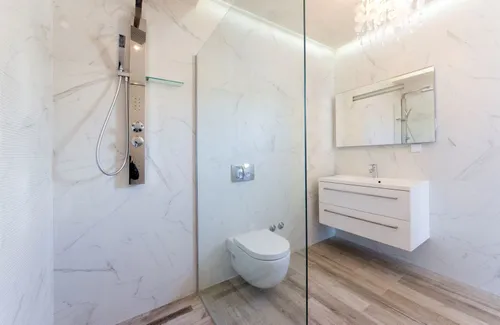 4 Bedrooms Property in Krasici