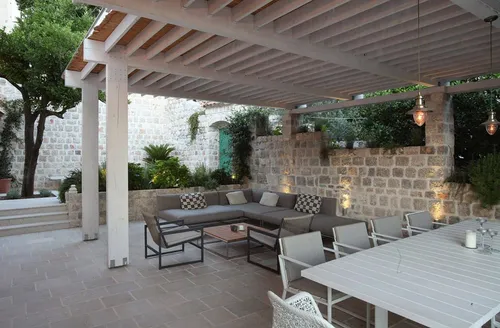 3 Bedrooms Villa in Kotor