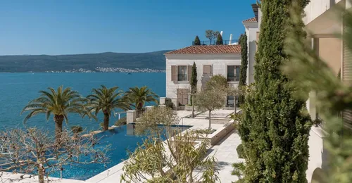 Apartment for sale with a beautiful seaview