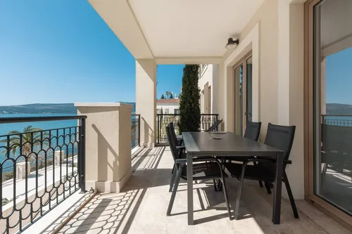 1 Bedroom Apartment in Porto Montenegro