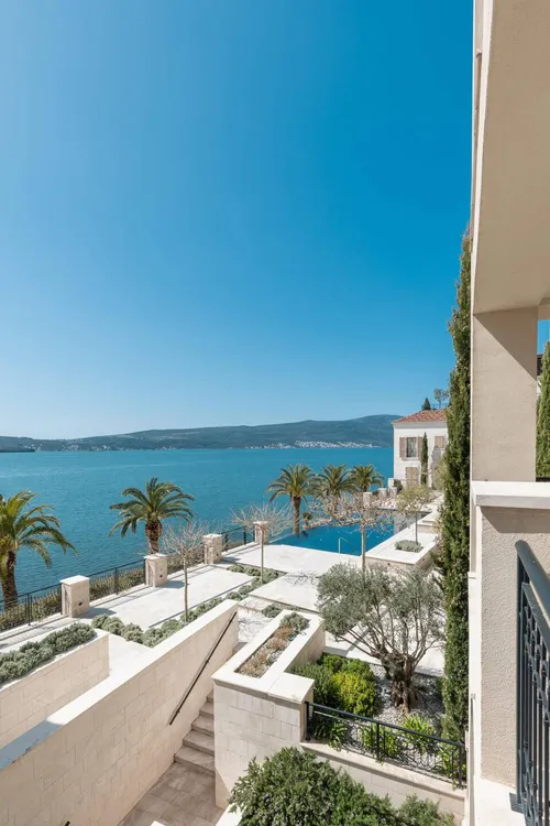 1 Bedroom Apartment in Porto Montenegro