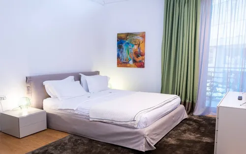 3 Bedrooms Penthouse in Dukley Gardens