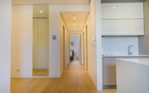 2 Bedrooms Apartment in Dukley Gardens