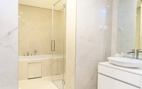 2 Bedrooms Apartment in Dukley Gardens