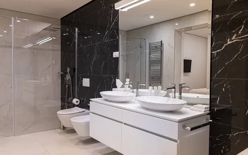 2 Bedrooms Apartment in Dukley Gardens