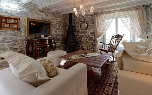 3 Bedrooms Villa in Opatovo
