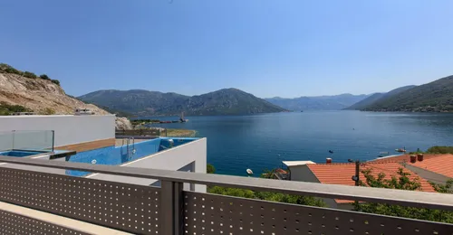 Villa for sale in Boka Bay, with amazing sea view
