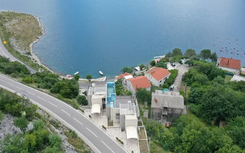 3 Bedrooms Villa in Kotor