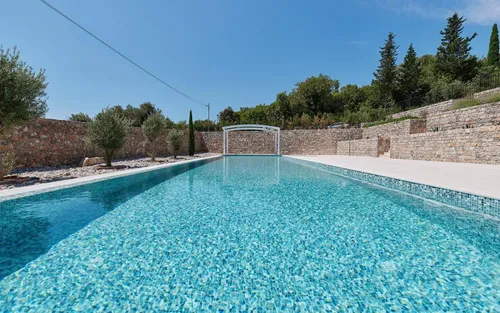 6 Bedrooms Villa in Djurasevici