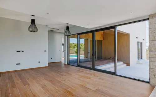 6 Bedrooms Villa in Djurasevici