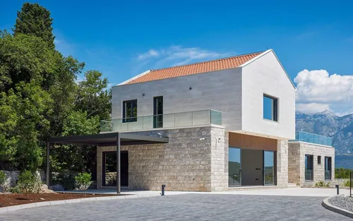 6 Bedrooms Villa in Djurasevici