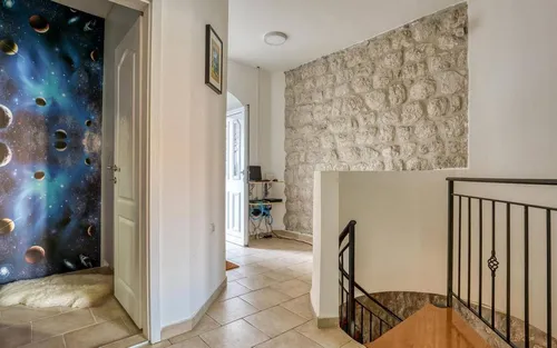 4 Bedrooms Villa in Kotor