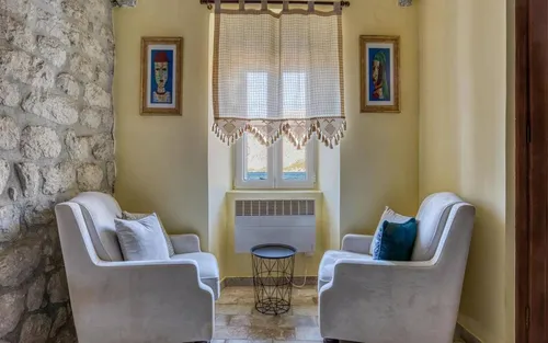 4 Bedrooms Villa in Kotor