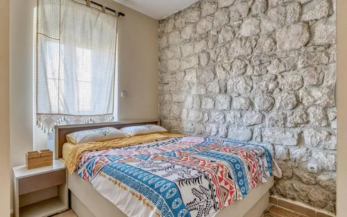 4 Bedrooms Villa in Kotor