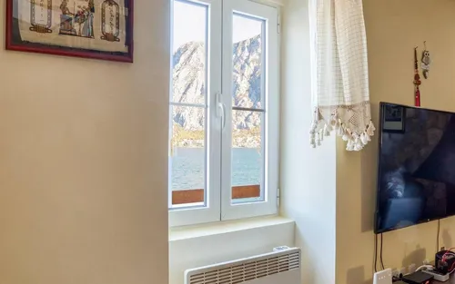 4 Bedrooms Villa in Kotor