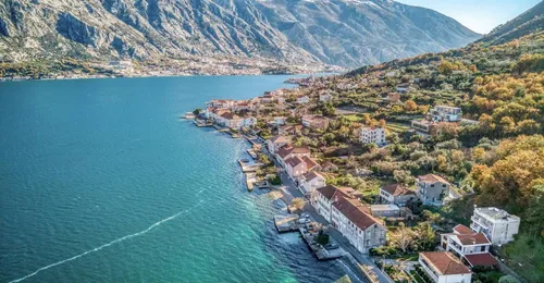 First-line stone villa for sale