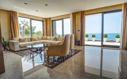 14 Bedrooms Villas in Budva