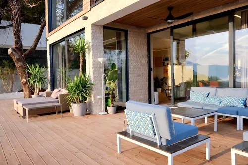 4 Bedrooms Villas in Kavac