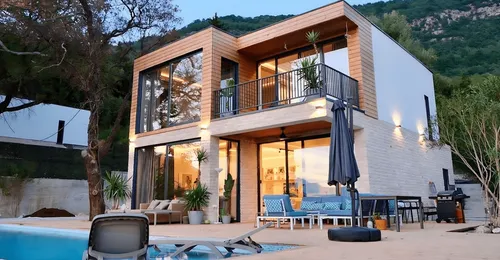 Modern Villas with Panoramic Sea Views in Green Hill
