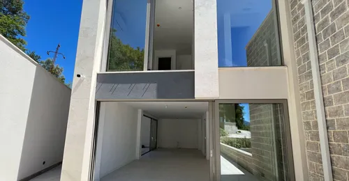 3 Bedrooms Townhouse in Donja Lastva