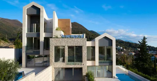 Modern Townhouses with Panoramic Sea Views in the Lastva Park residential complex